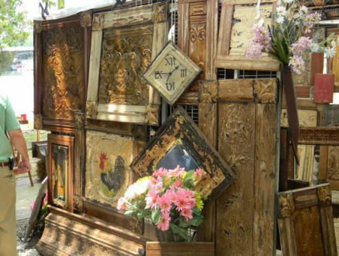 Artisans today bring a broad range of crafts and products to the Lenoir City Arts and Crafts Festival. The only stipulation is that they have to hand-make or embellish the items they sell.
